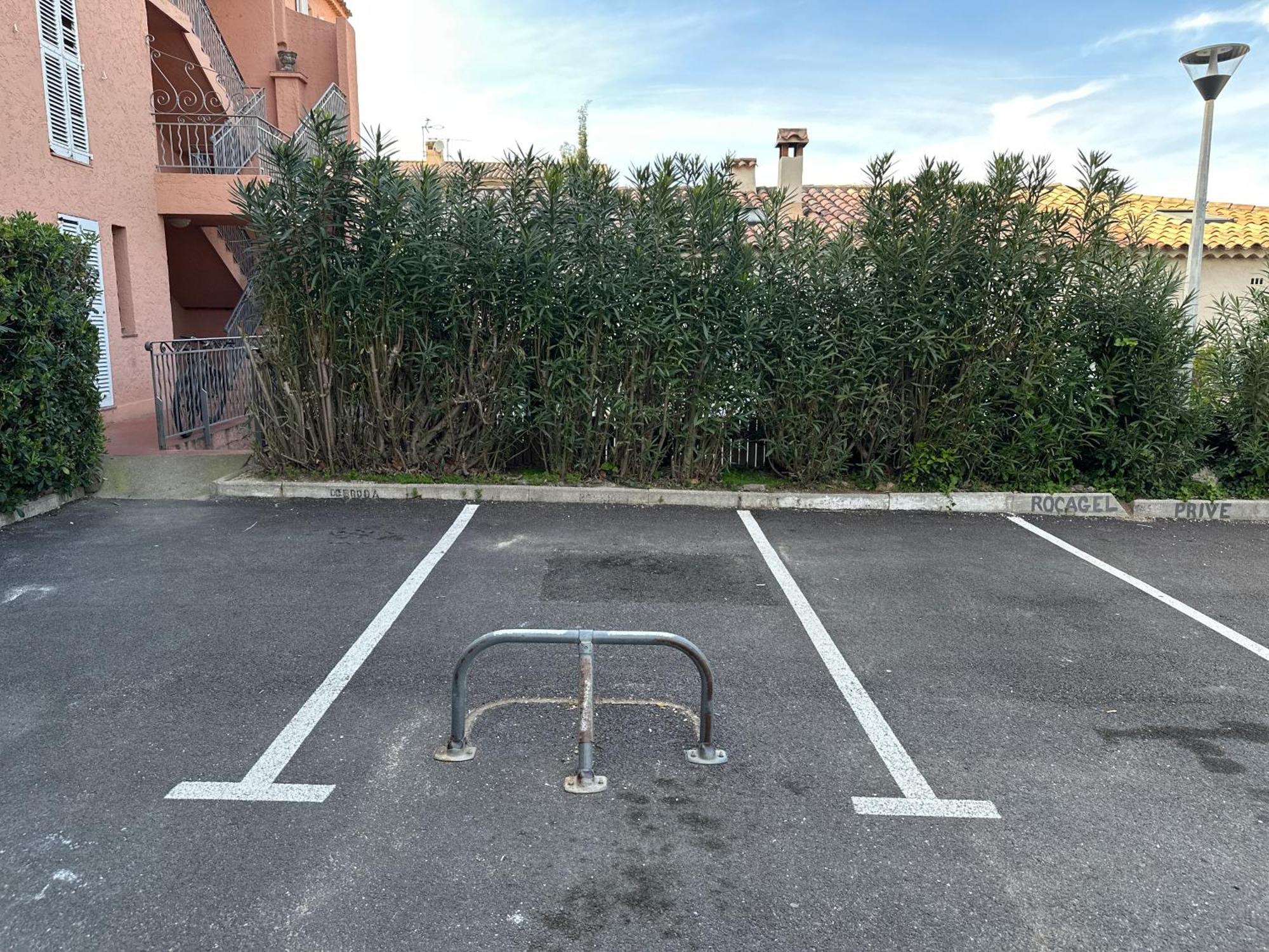 Superbe Emplacement , Terrasse Et Parking! Сен Тропе Екстериор снимка